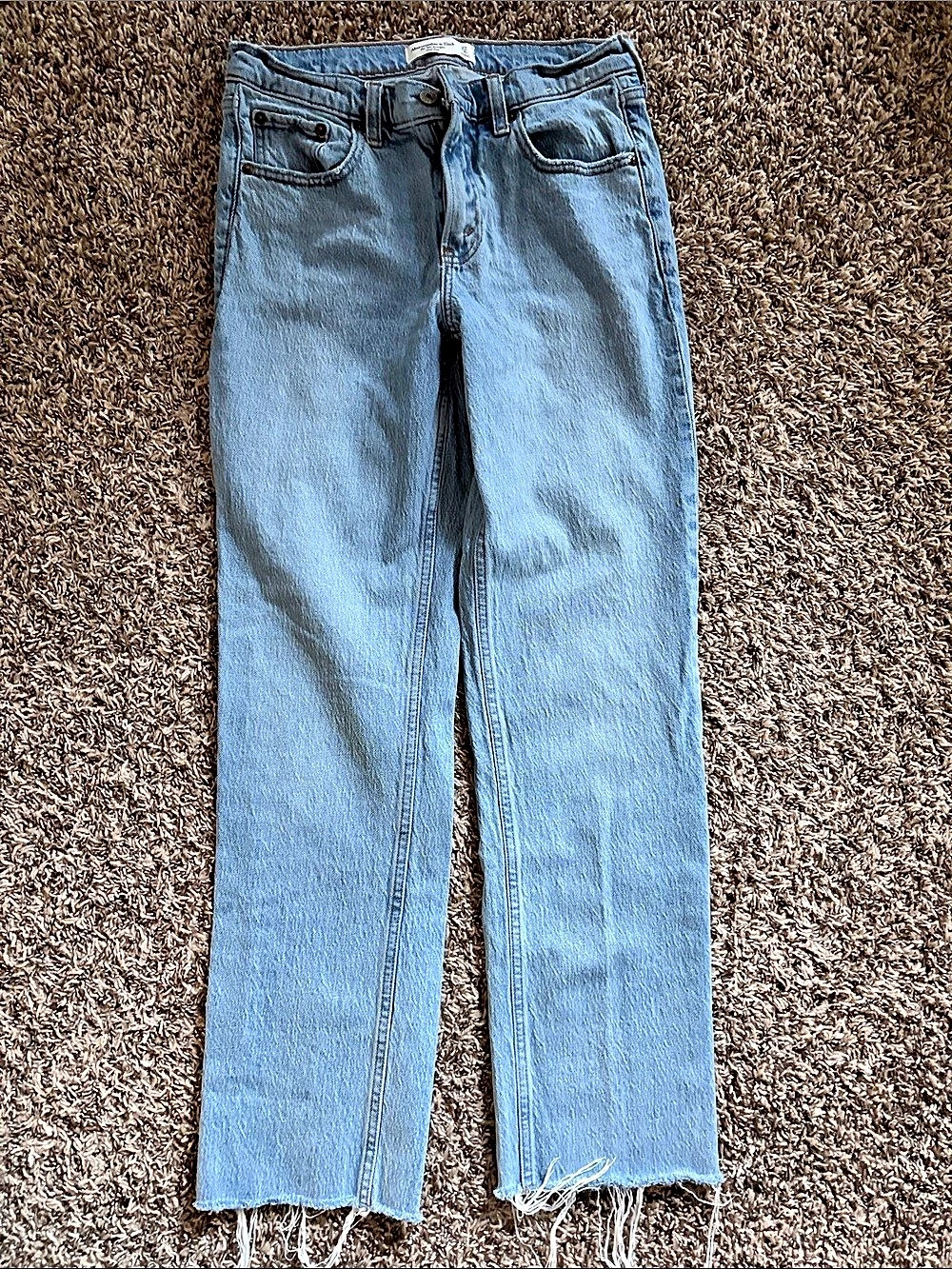 Abercrombie & Fitch 90s Straight Ultra High Rise Straight Leg Jeans Waist 27